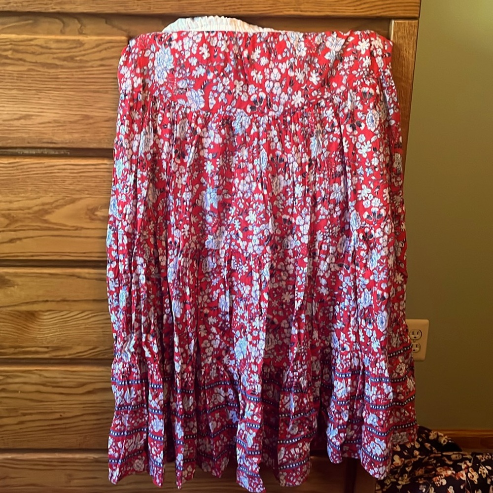 Adorable long skirt